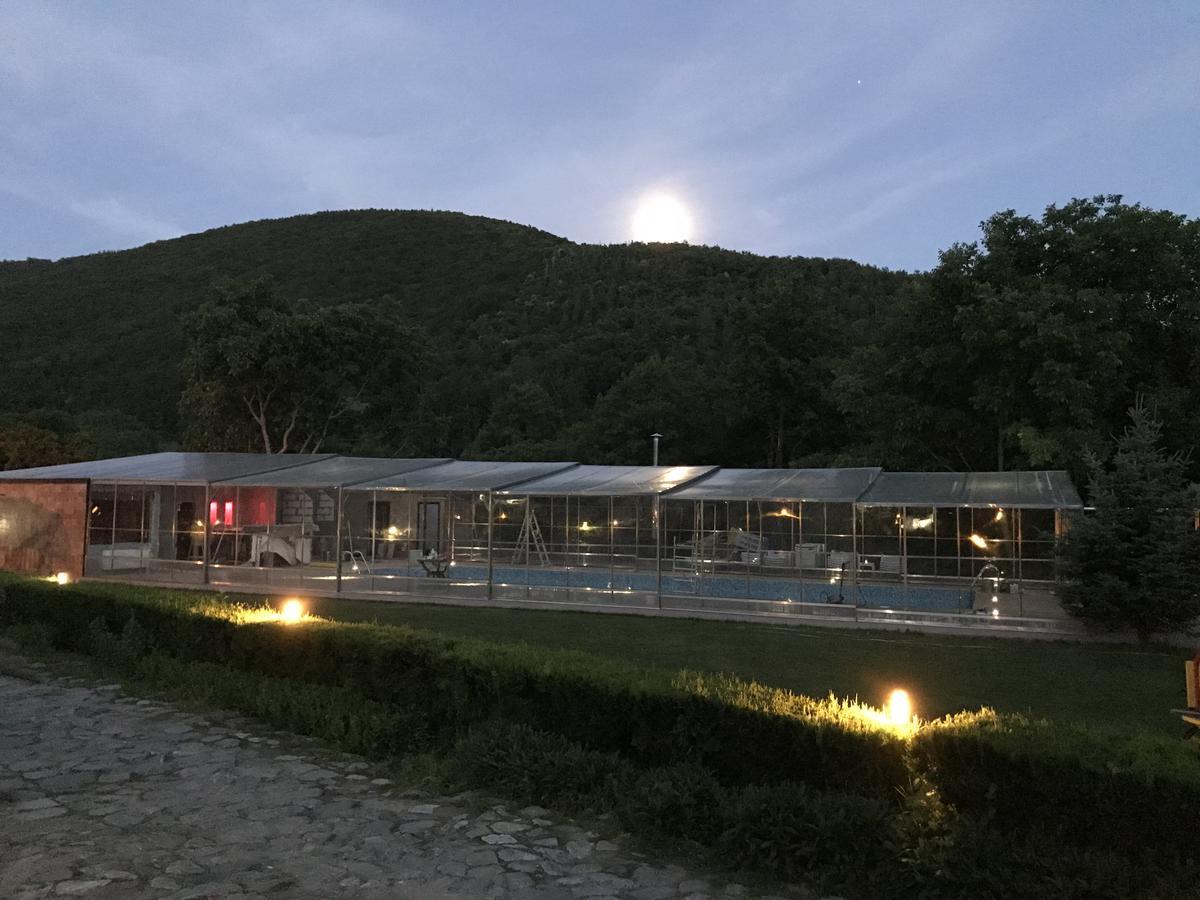 Hotel Divetsite Sliven المظهر الخارجي الصورة